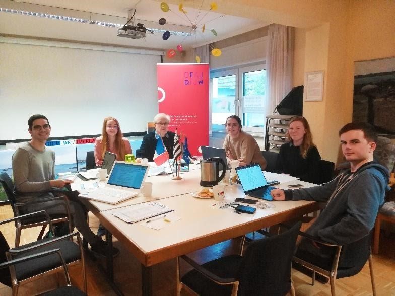 Séance de travail pour la création du nouveau site internet à la Maison Plouguerneau